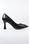 Trendayakkabı - Siyah Önü Tokalı Kadın Topuklu Ayakkabı