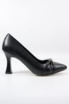 Trendayakkabı - Siyah Önü Kurdaleli Kadın Topuklu Ayakkabı